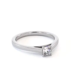 Solitaire Orani(Solitaire Orani 1) -MAISON ISOR Boutique Maison Isor Solitaire Orani Or Blanc 003 4e0b1922 eb1c 434a afe5 680b9f3febd9