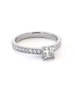 VICTORIA(Solitaire Victoria 2) -MAISON ISOR Boutique Maison Isor Solitaire Victoria Or Blanc 003 60da87fd dad8 4eb8 a493 6bcc2a7189d0