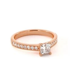 VICTORIA(Solitaire Victoria 1) -MAISON ISOR Boutique Maison Isor Solitaire Victoria Or Rose 003 b0f47f8c 87f6 4254 98e9 7cb0667e9f41